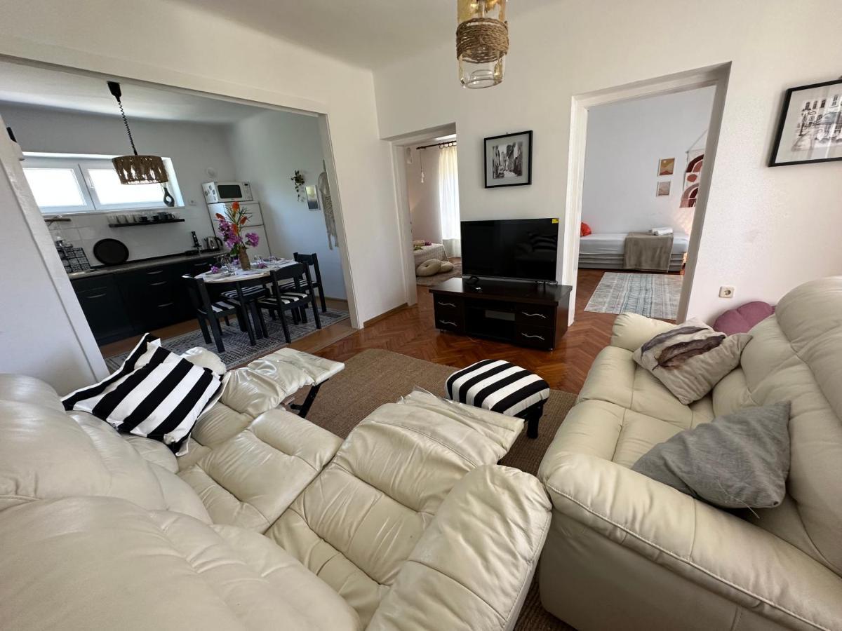Cosy Family Apartment Marina Kastela Near Airport Екстер'єр фото