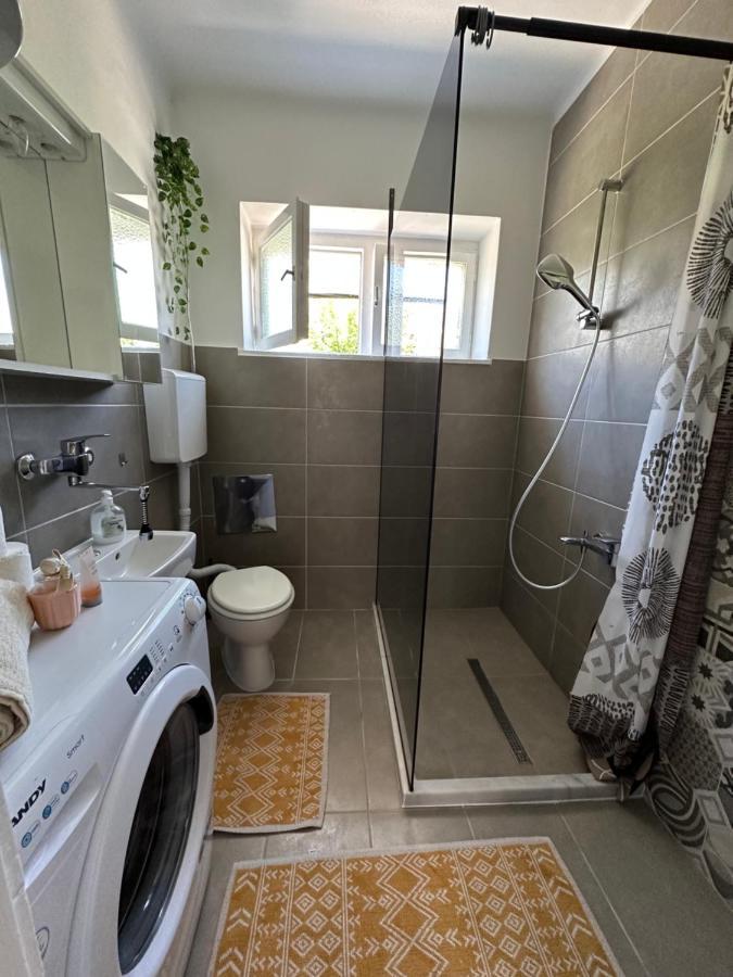 Cosy Family Apartment Marina Kastela Near Airport Екстер'єр фото